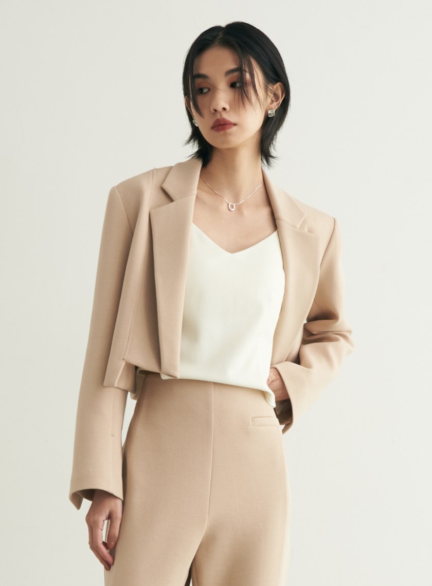 不對稱剪裁短版西裝外套